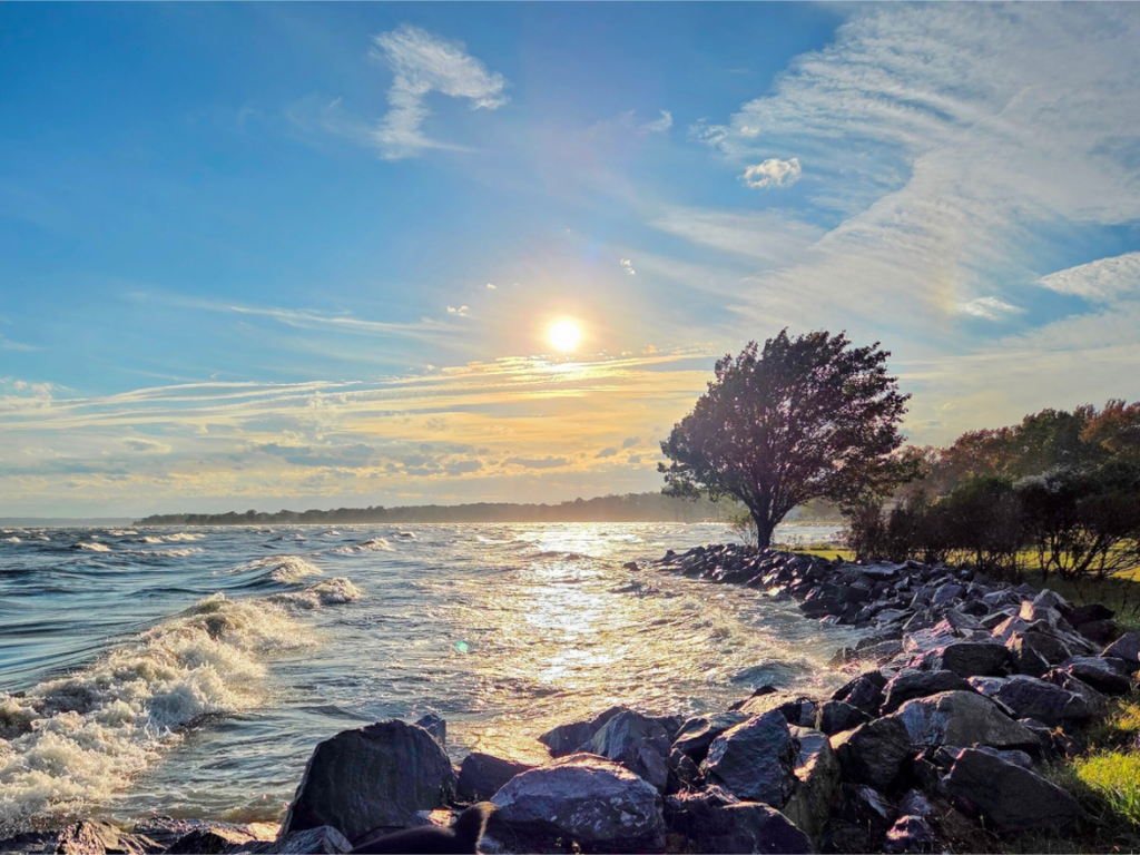 Main image Windy Winter Sunset